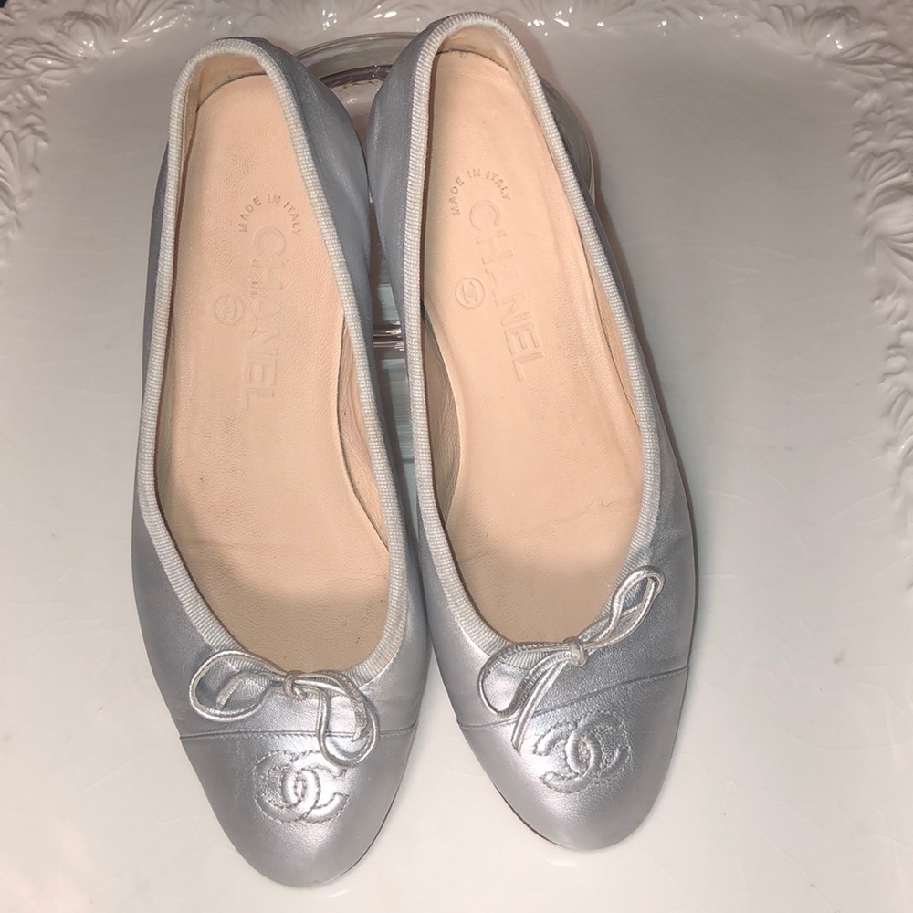 Authentic Chanel Ballet Slippers Silver Leather Flats